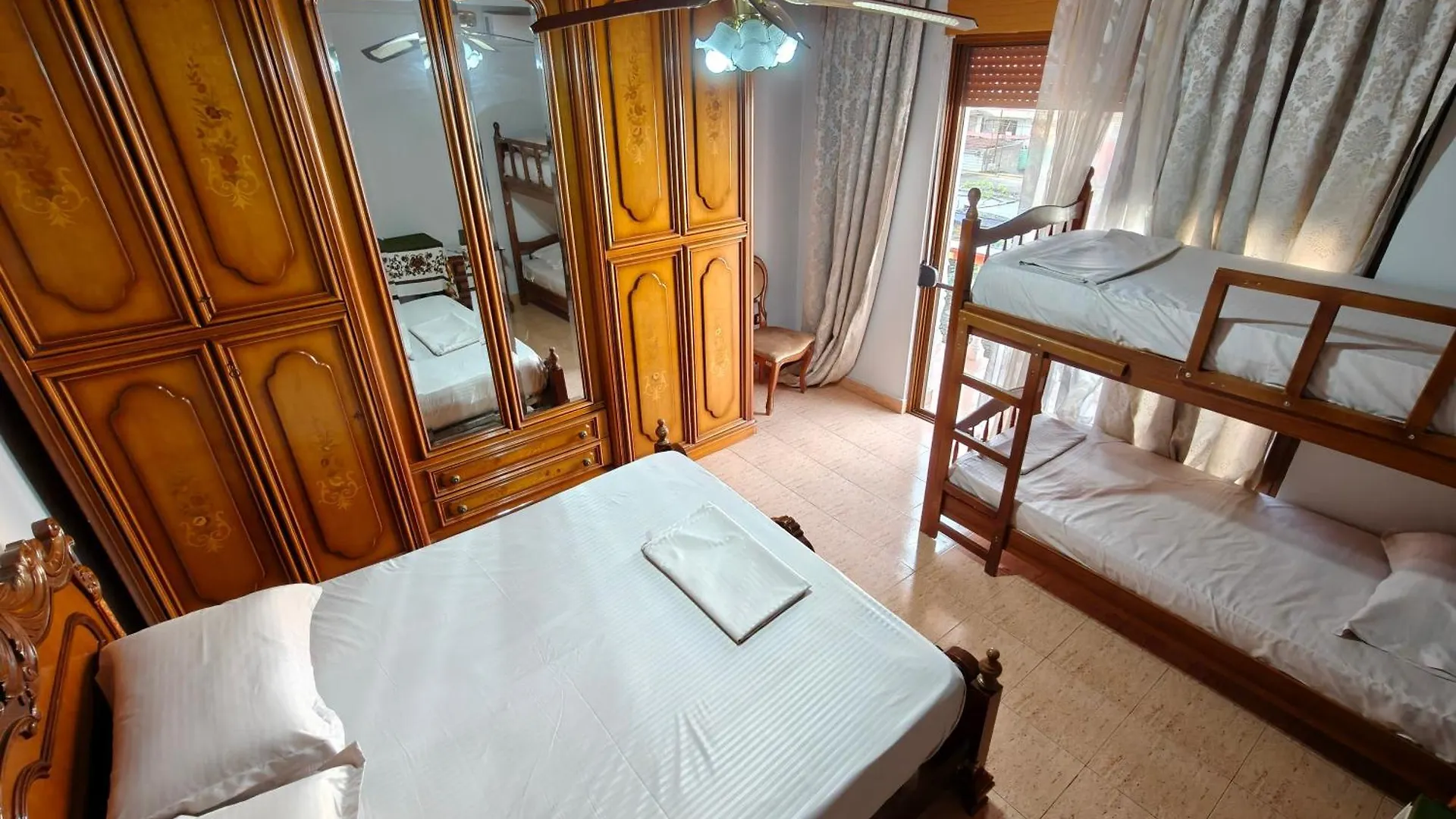 Bliss Inn Hostel & Tours Shkodër